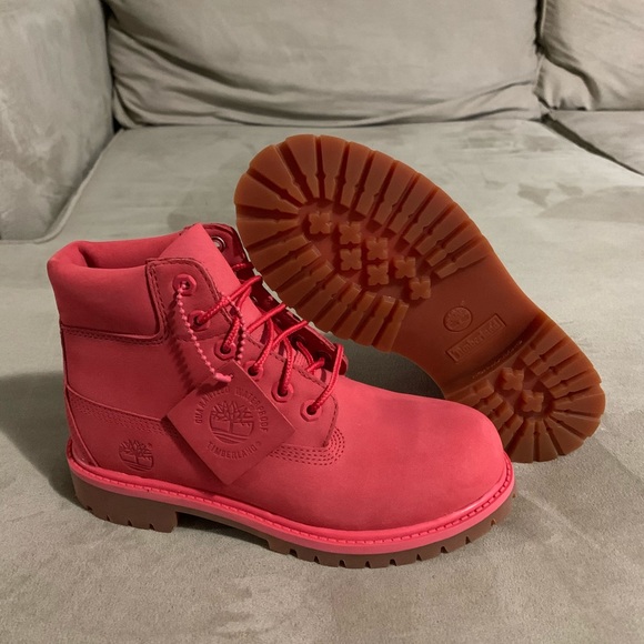 New Pink Kids Timberlands premium classic boot - Picture 3 of 6